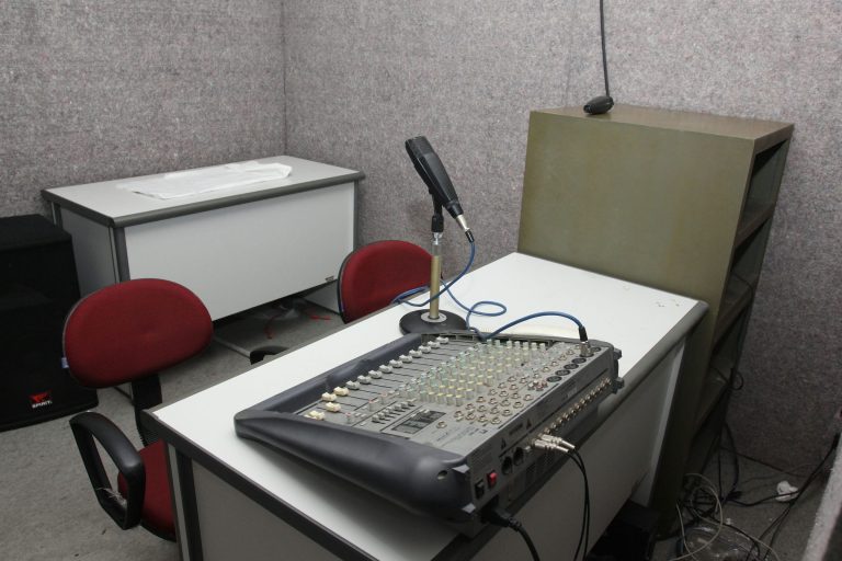 ruang-radio-04